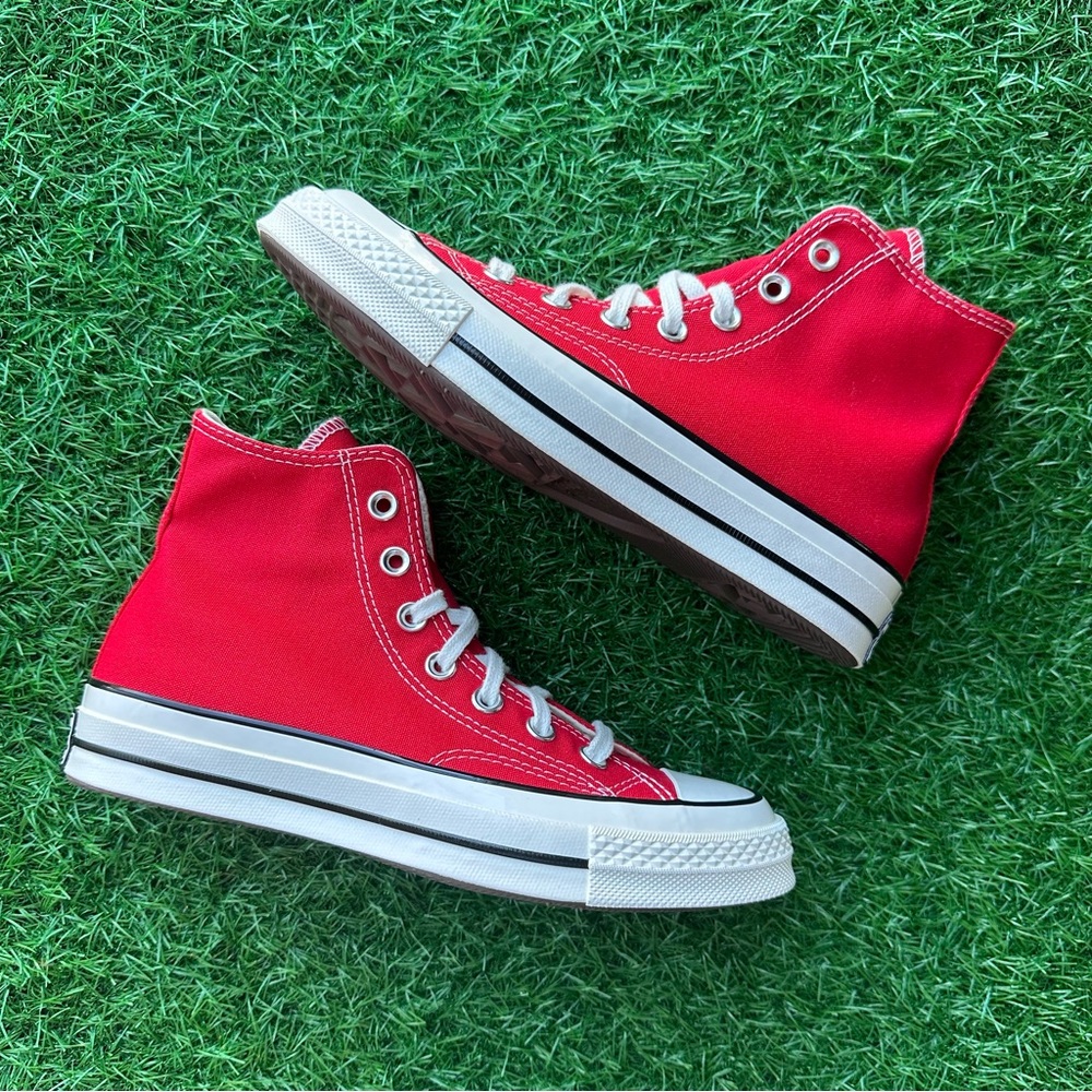 🎁Converse Chuck 70 Hi Enamel Red - Picture 8 of 11